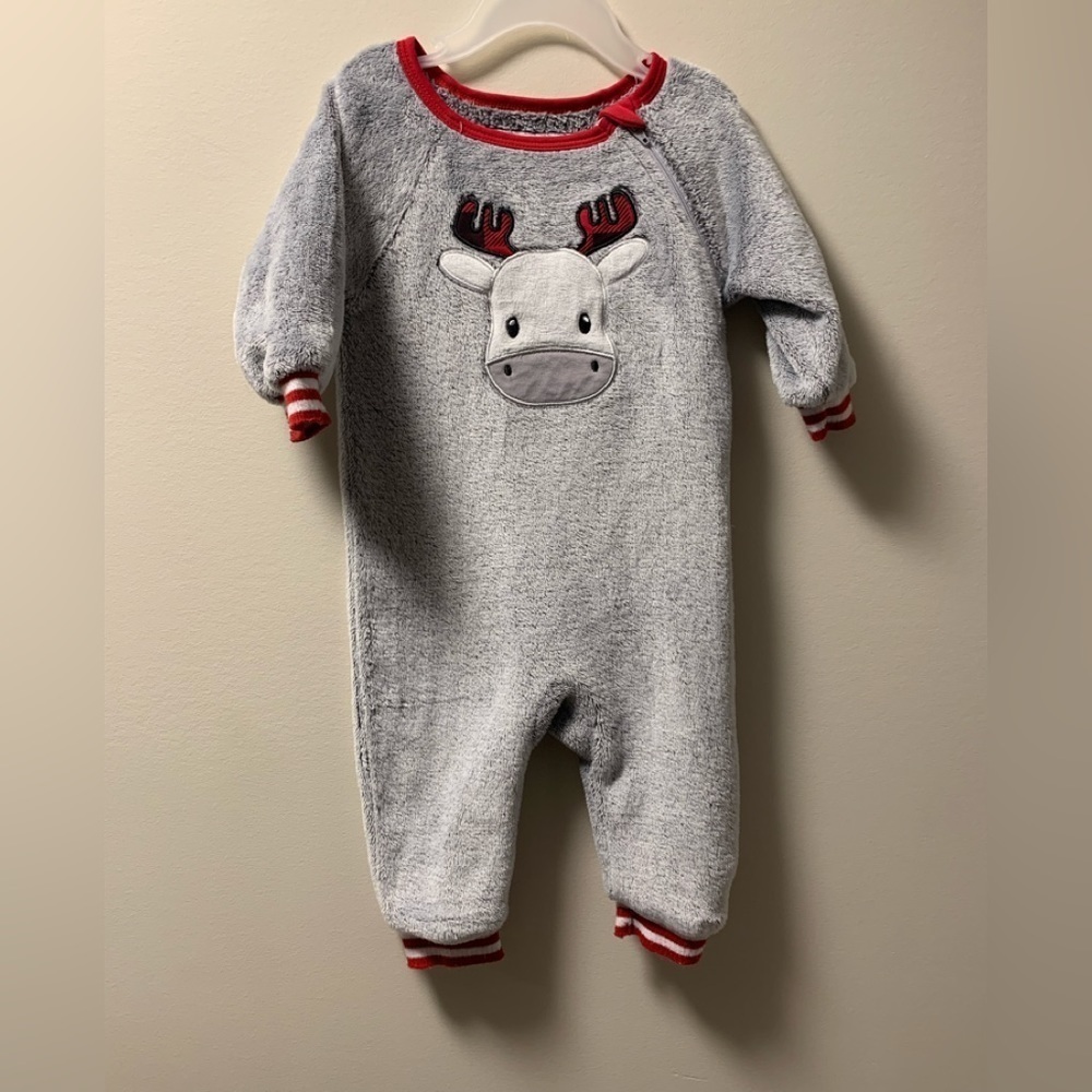 Canadiana one piece pajamas 6-9months